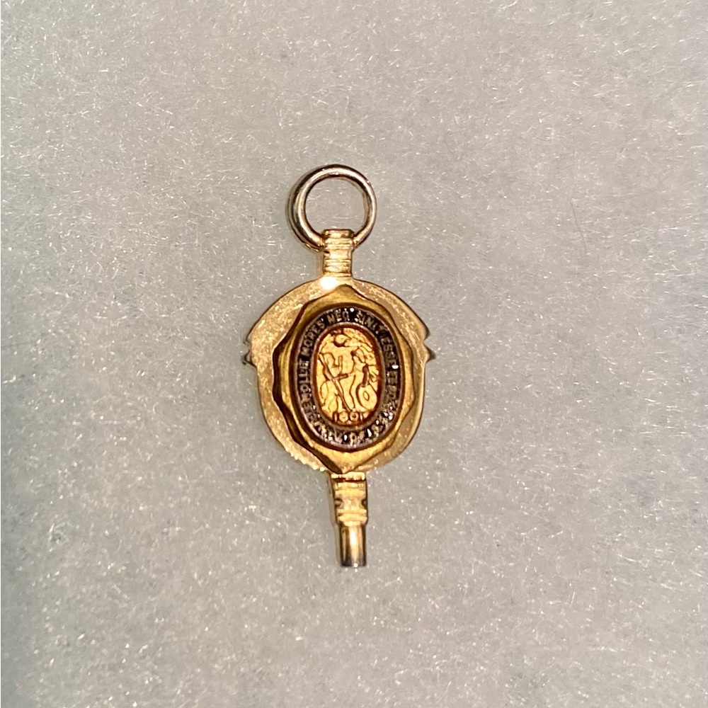 Vintage USC EMOLLIT MORES NEC SINIT ESSE FEROS Pendant / Charm